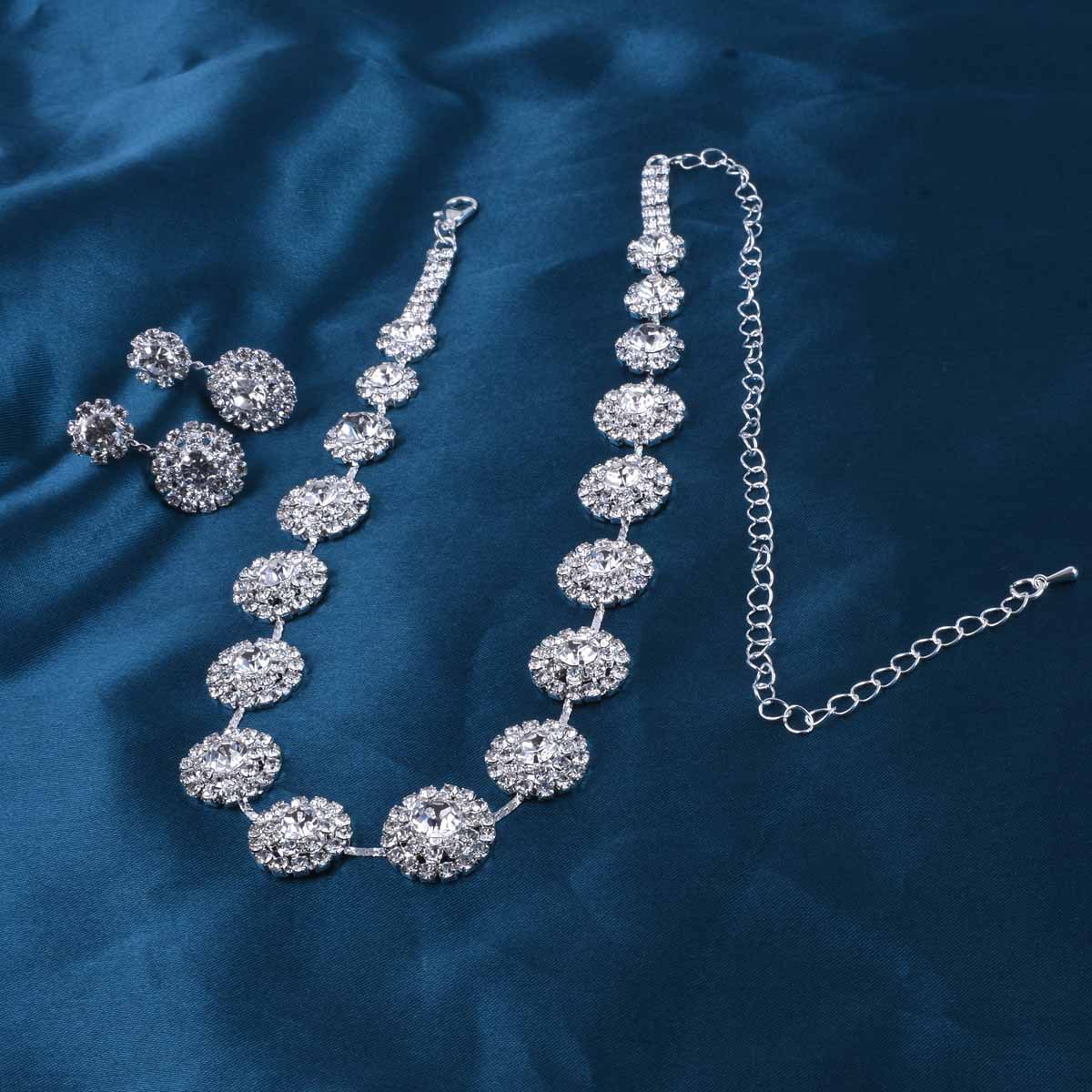 Parure di collana e orecchini con strass per matrimoni_voghion.com