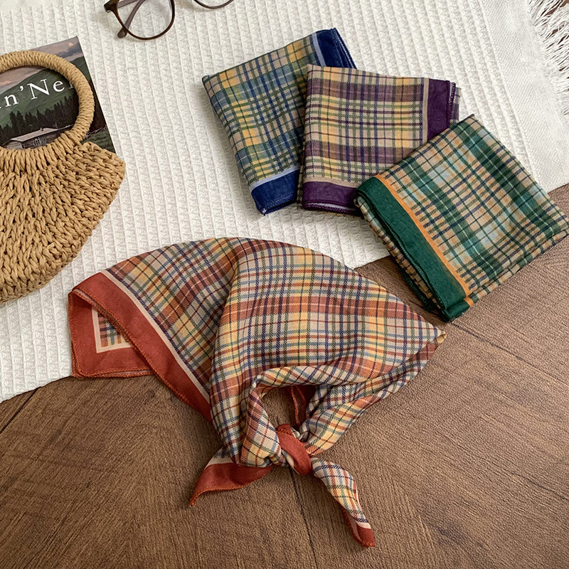 Pañuelo pastoral femenino de verano nuevo estilo cintura pequeña bufanda cuadrada bufanda de seda sensación de alta calidad suave cuello bufanda pequeña chal al por mayor