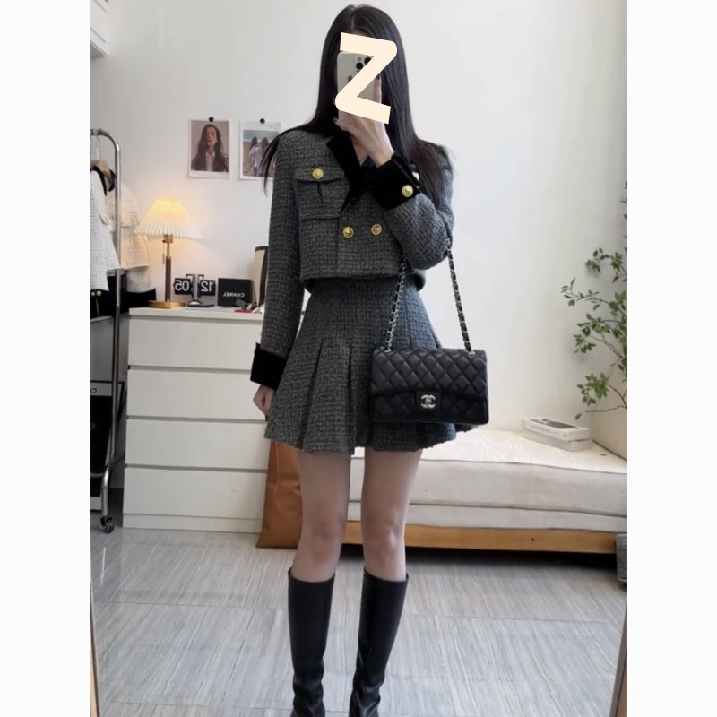 网红爆款小香风套装裙女2025秋冬新款名媛风显瘦短款外套+百褶裙