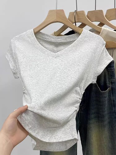 v-neck short-sleeved t-shirt for women summer 2026 new style short figure-flattering chicken collar T-shirt for small shoulders