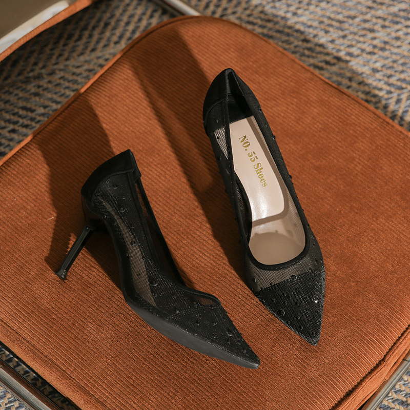 Spitse high heels met mesh voor dames in zwart_voghion.com