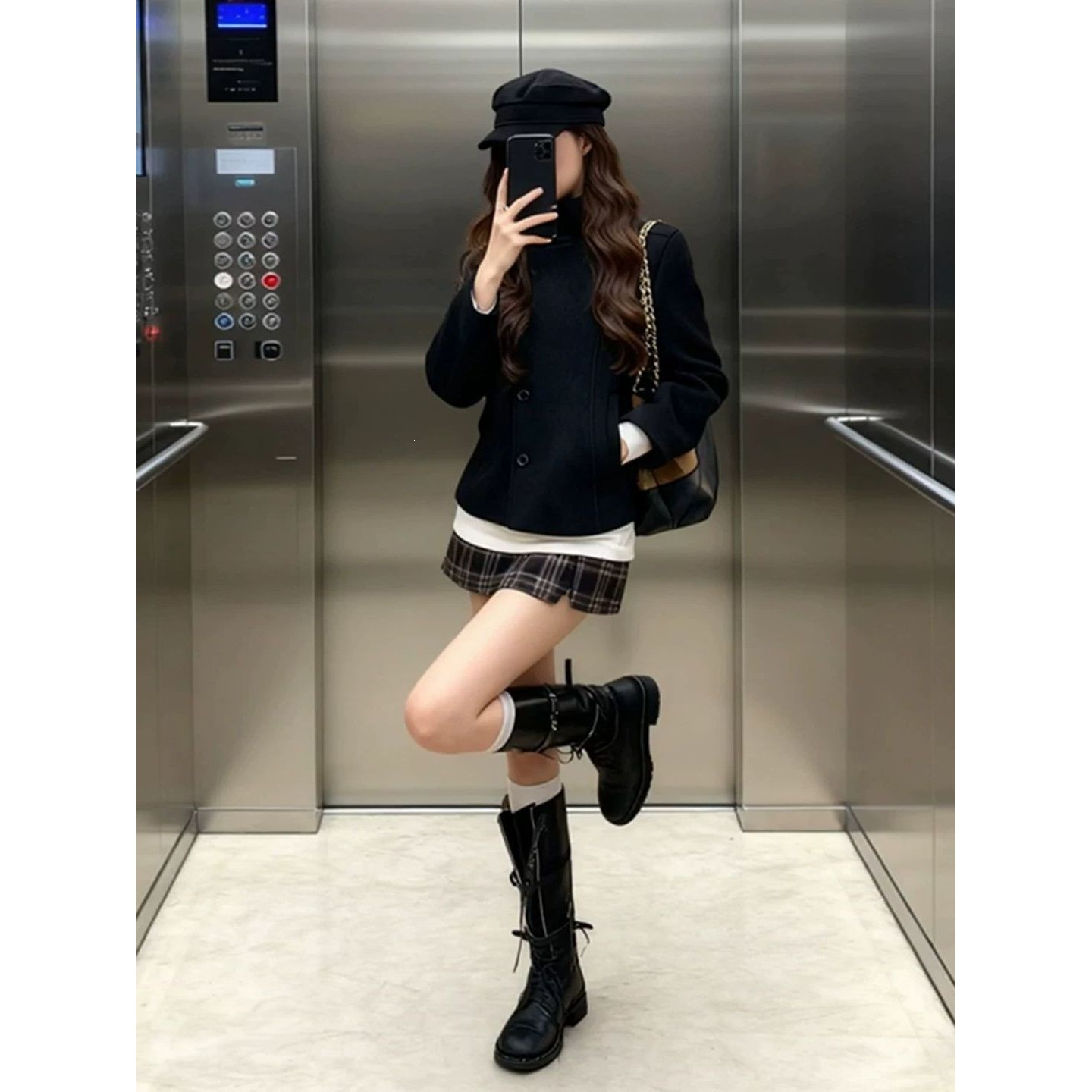New autumn/winter style, exquisite and ethereal, stand-collar single-breasted wool coat for women, elegant, padded, thick and warm.