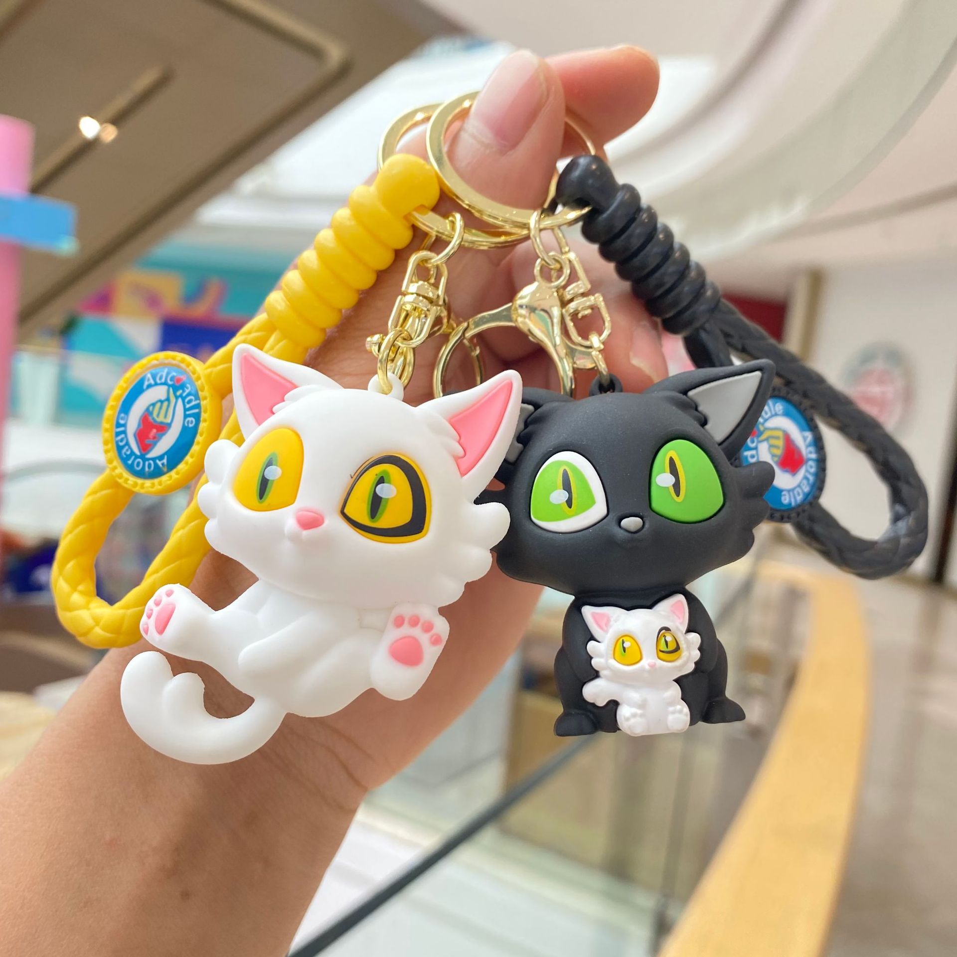 Creativo de dibujos animados Bell Bud Tour periférico llavero anime colgante de la roca del hogar Bell Bud Ministro par bolsa colgante al por mayor