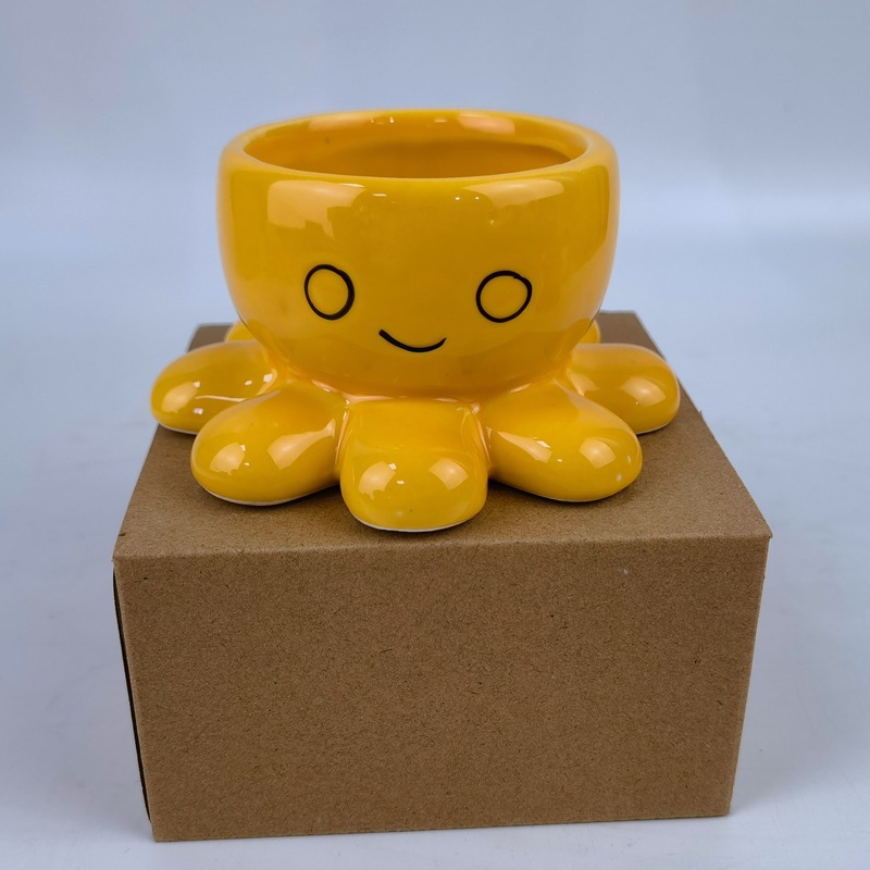 Maceta de pulpo amarillo