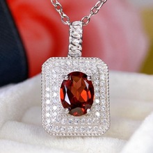 天然石榴石项链女吊坠正酒红色晶体通透水晶项链日韩饰品直播批发