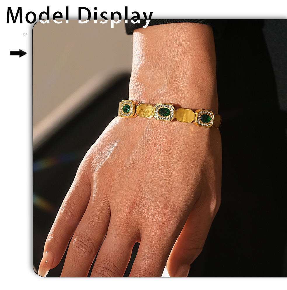 Titanium Steel Green Diamond Buckle Bracelet For Women Elegant_voghion.com