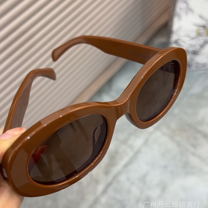 25 新しい凱旋門キャラメル オーバル サングラス メデラス スタイル サングラス レトロ ブラウン メガネ トレンド 40194