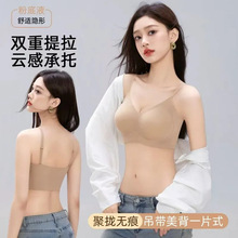 �o�ۼ��玧����Ů�����@С���η۵�Һ���з��´��ո���������