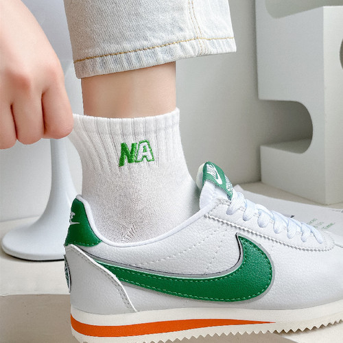 Socks women's summer socks trendy ins green Internet celebrity spring and autumn pure cotton sports basketball NA white Japanese mid-tube socks