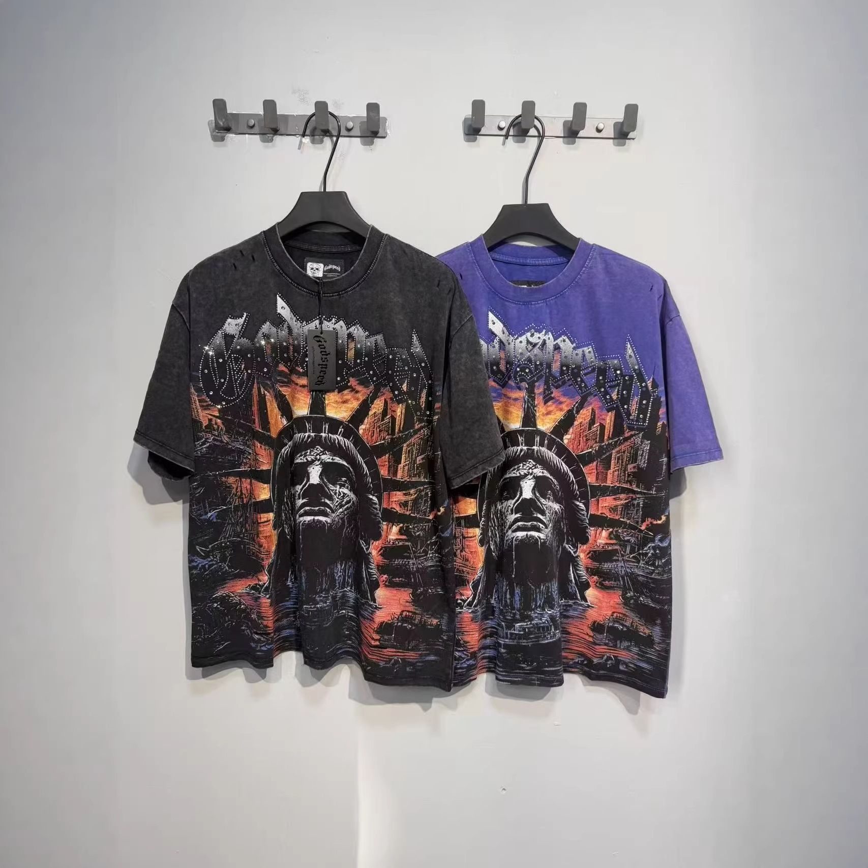 Camiseta de Algodón GD de Manga Corta, Corte Holgado, Estampado de Calavera y Lavado Desgastado