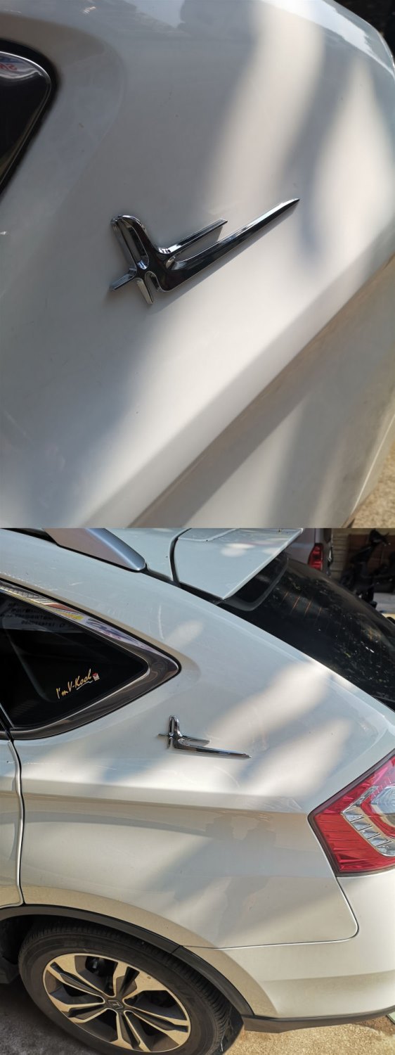 Suitable for Mercedes-Benz C-Class and E-Class C200L, extended version of the rear window fender side emblem, featuring the Flying Swallow logo, for application on the C-pillar