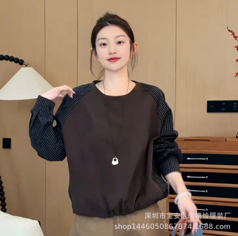 琪镌绘制轻奢复古格纹拼接假两件圆领长袖卫衣衬衫女秋季宽松上衣|undefined