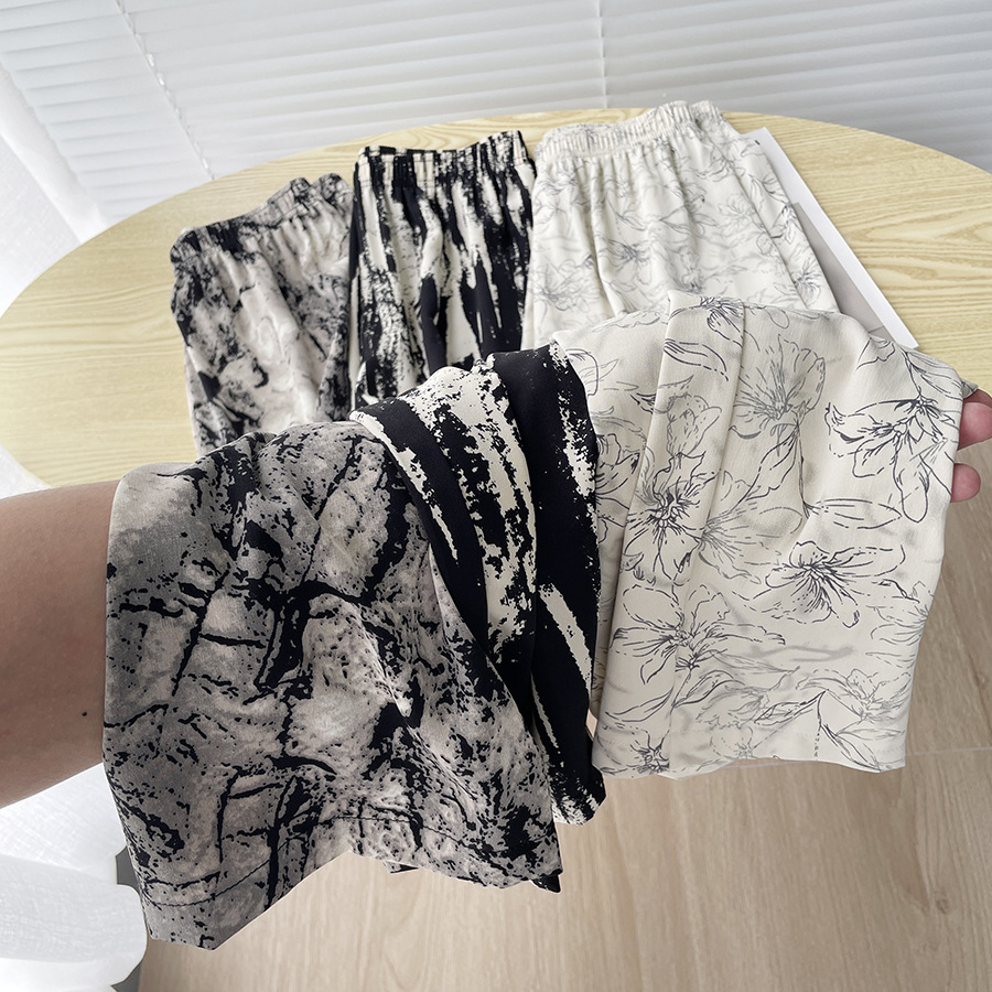 Women's Daily Streetwear Stripe Graffiti Full Length Printing Casual Pants Straight Pants display picture 11
