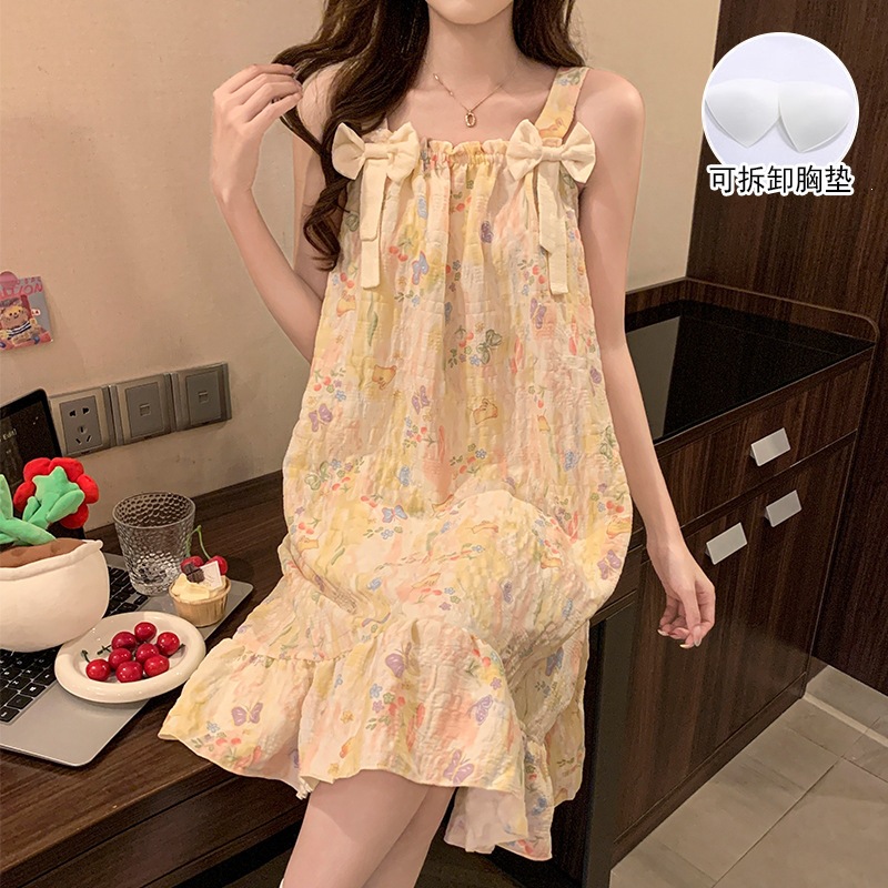 Ropa de hogar con cojín de pecho pijamas femeninos coreanos primavera / verano 2026 sling in flores cortas pijamas de niña