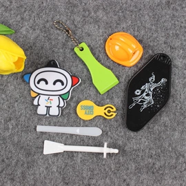 塑料工艺品;调酒器;注塑加工