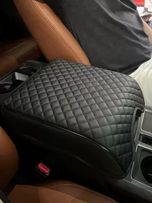 Cross-border Amazon is suitable for 2015-2020 Ford F150 car armrest box pad center console protection pad (Armrest box pad) - black-leather-diamond-embroidery-small-plaid
