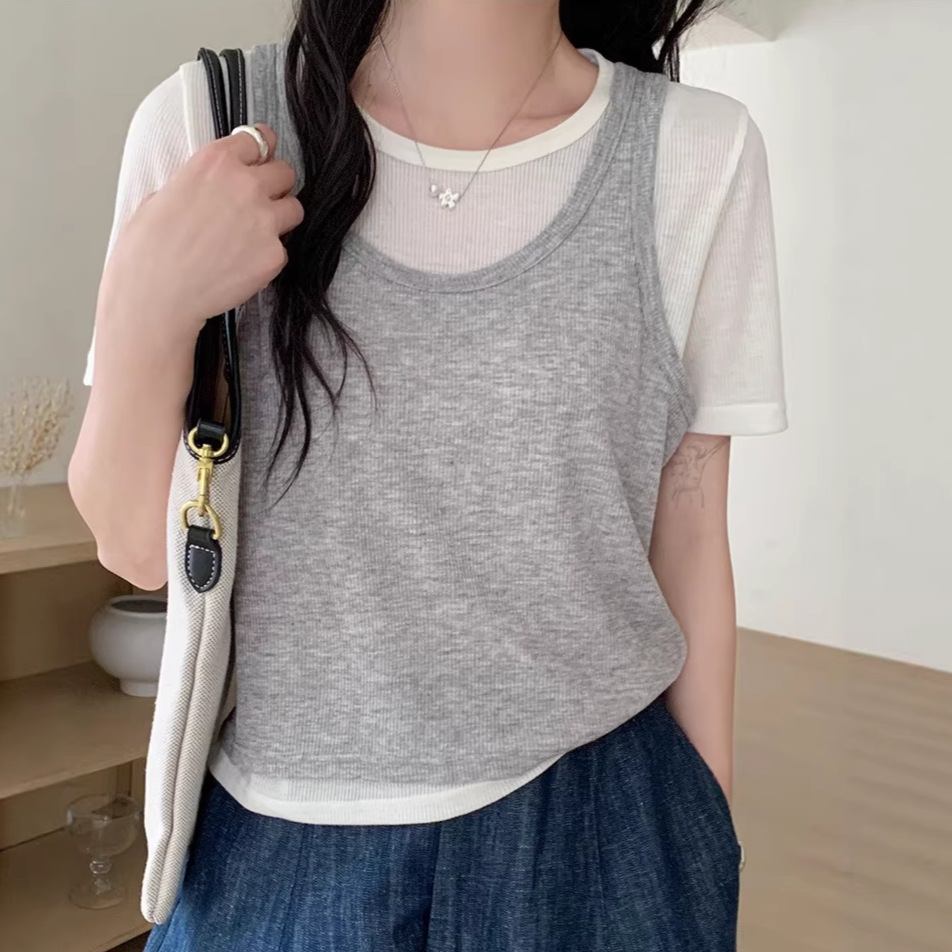 Irina Korean-Style Faux Two-Piece Round-Neck Knit Vest for Women, Summer Slim-Fit Sleeveless Short-Sleeve T-Shirt Top, Versatile Style
