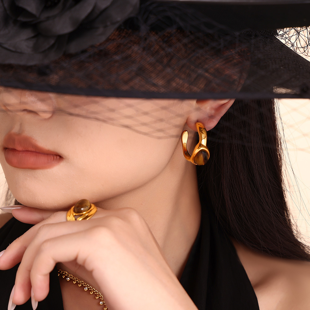 European And American Retro Natural Tiger Eye Stone C-shaped Earrings With Open Ring Stainless Steel PVD Plated Maillard Jewelry_voghion.com