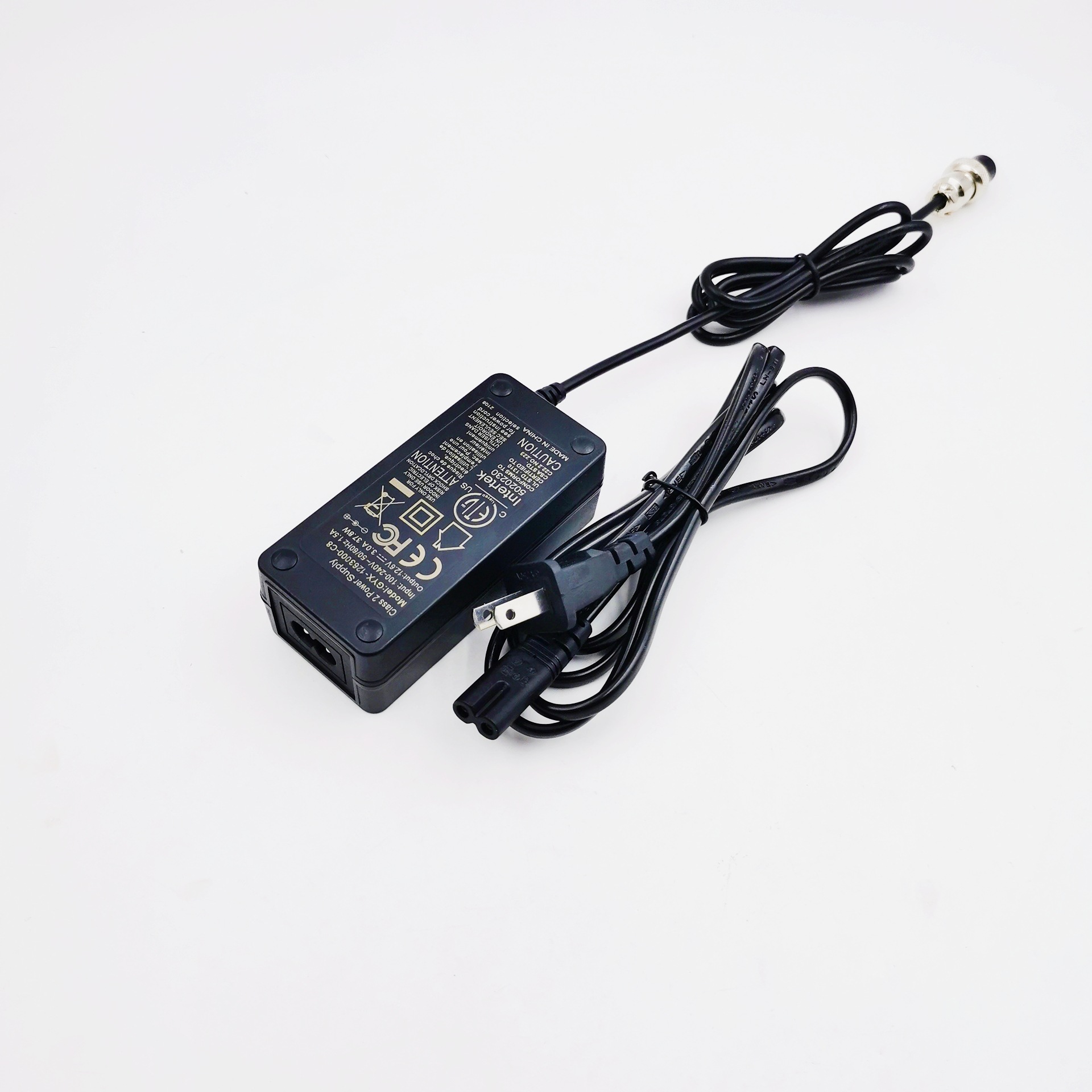 美规12.6V2A3A4A锂电池充电器储能日本PSE认证适配器15V3A欧规CE