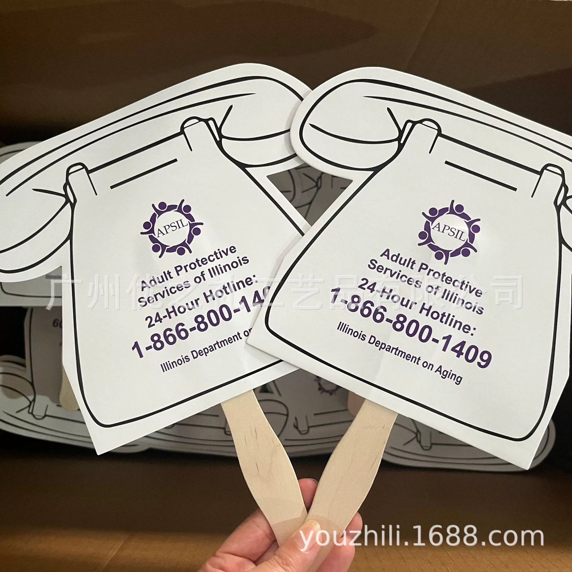 Индивидуальные бумажные веера с фотографиями, рекламные бумажные веера с деревянной ручкой, экологически чистые белые картонные двусторонние бумажные веера специальной формы, изготовленные на заказ.