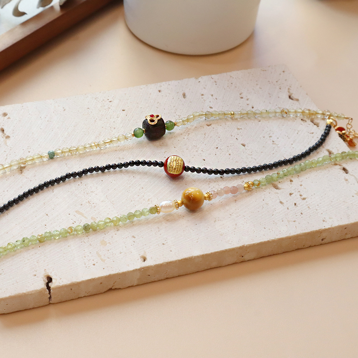 French-style Niche Design Natural Peridot, Golden Rutilated Quartz, Agate Beaded Layered Mix-and-match Simple And_voghion.com