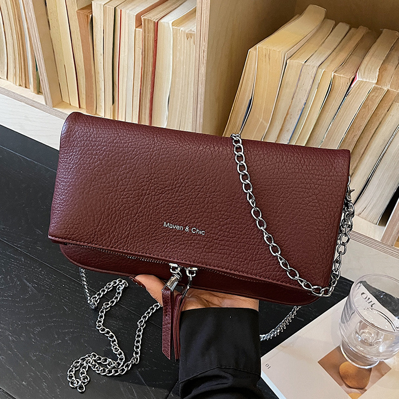 High-value fashion chain texture shoulder mochila 2026 primavera nueva bolsa casualizada coreana temperamento femenino