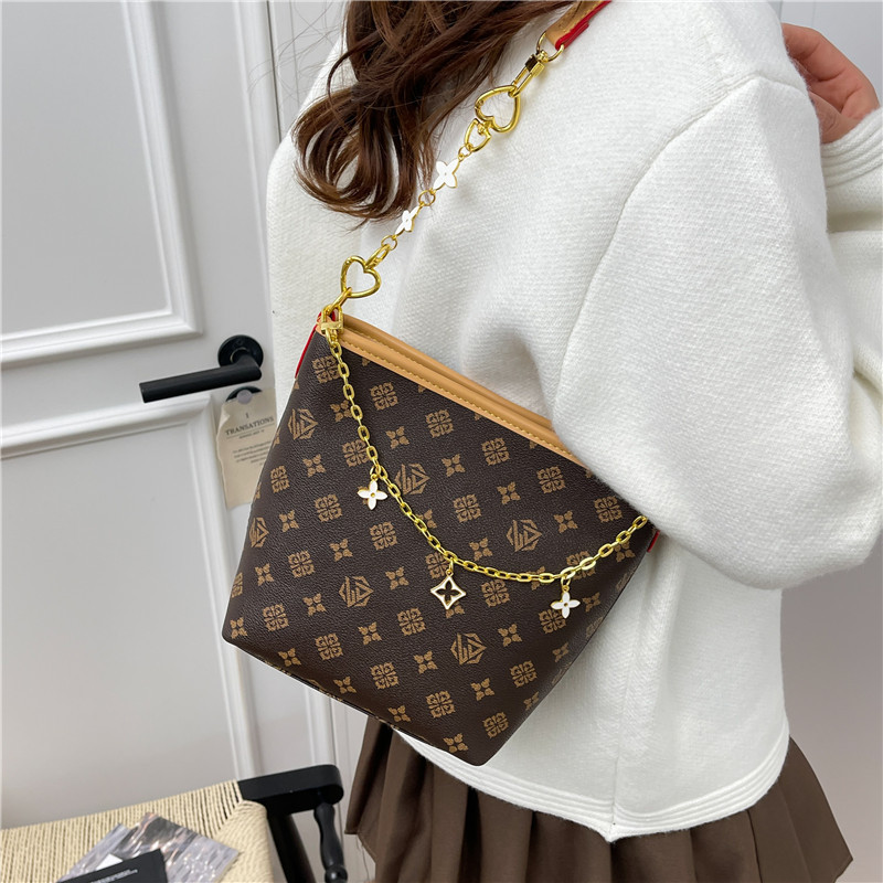 2025 Classic Trumpchi Vintage Women's Bag with Chain, Retro Handbag, Bucket Bag, Underarm Shoulder Bag, Crossbody Bag