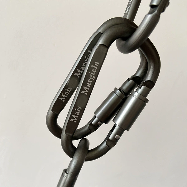 Gun Gray MM6
