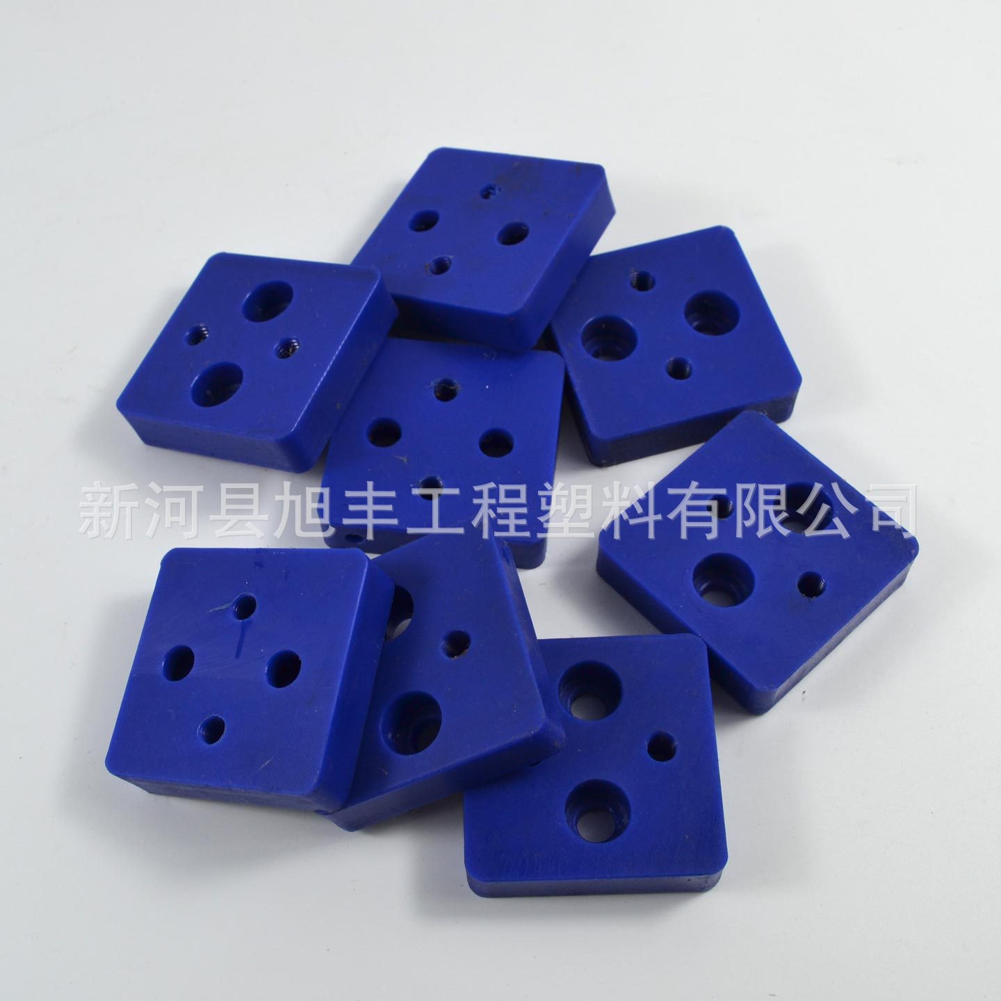 耐磨尼龙板加工件 MC901尼龙滑块垫块蓝色含油异形件尼龙轮加工件