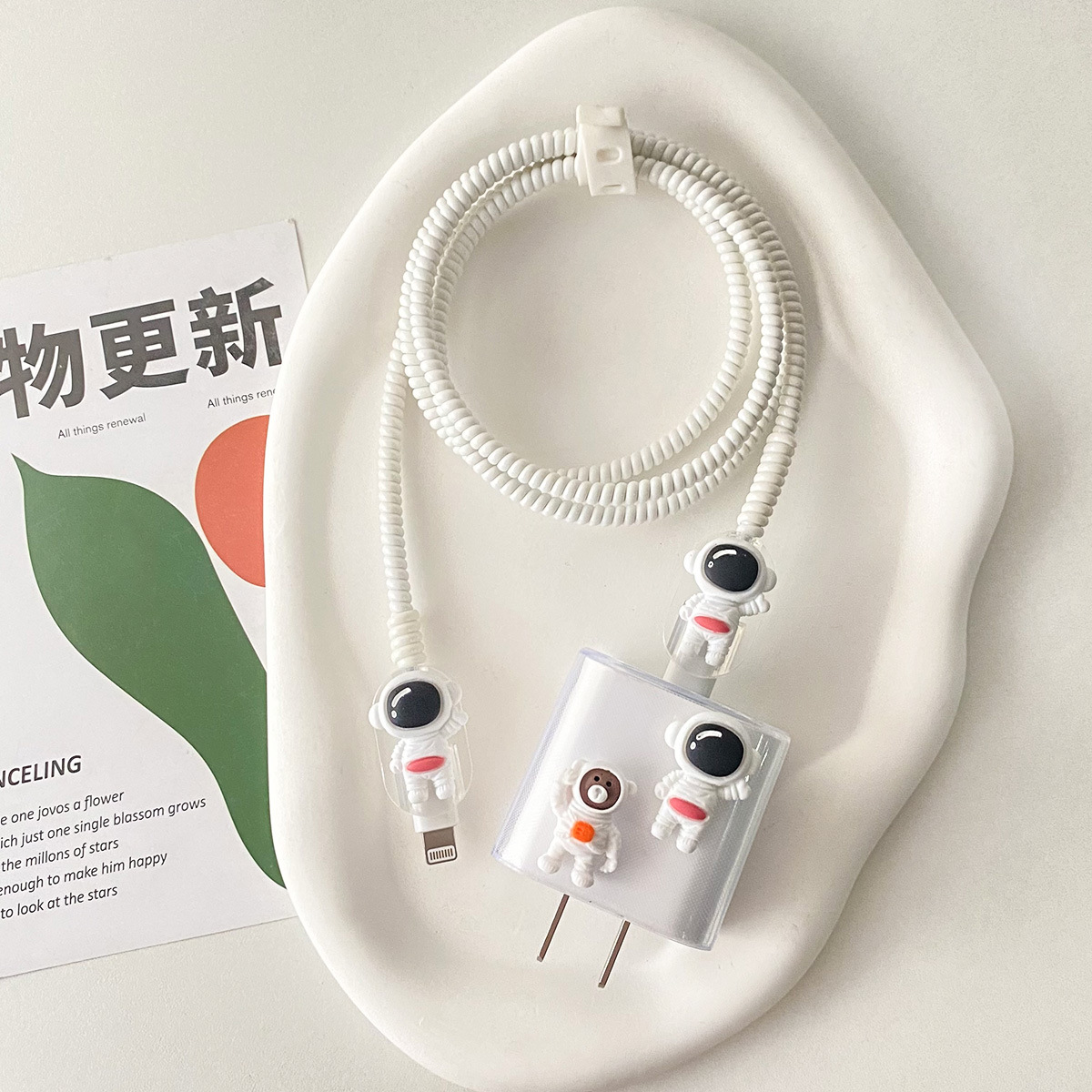 Aplicable a la cubierta protectora del cable de datos iPhone13/14/15 cubierta protectora estándar europea y americana de Apple 20W cargador