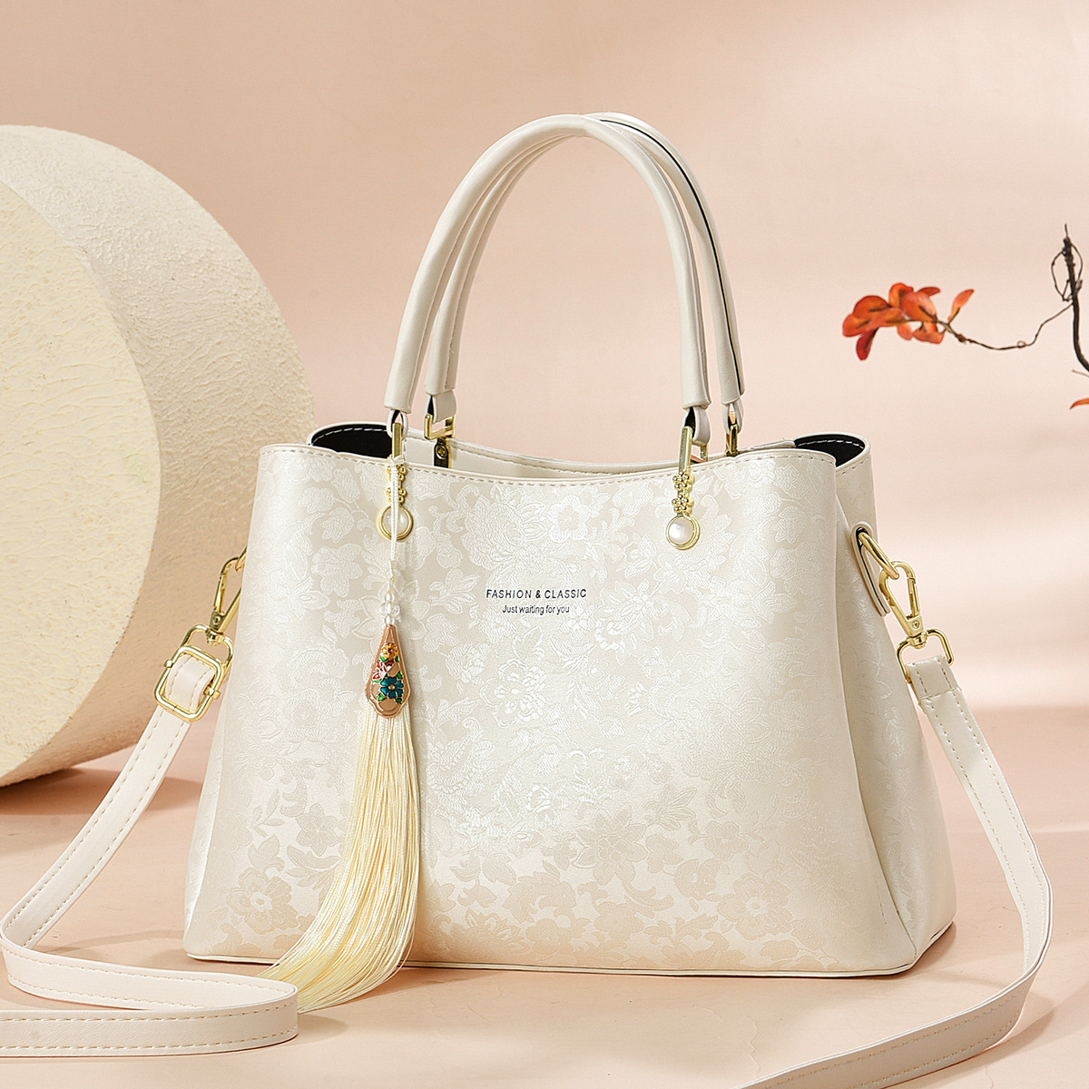 Bolso de mujer 2025 nuevo estilo nacional elegante temperamento nuevo bolso de viaje chino atmósfera mochila de hombro