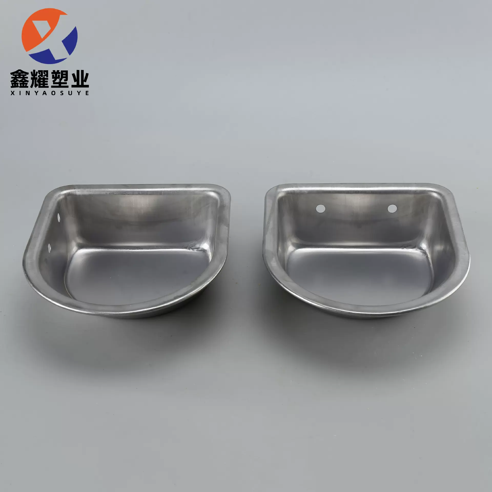 猪用自动饮水盆310g不锈钢母猪料槽产兽用半圆水盆饮水器养猪设备