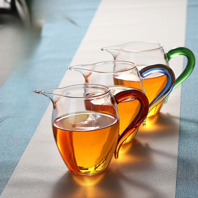 Heat-Resistant High Borosilicate Glass Exquisite Penguin Tea Divider Thickened High-Temperature Resistant Colorful Handle Kung Fu Tea Fair Cup