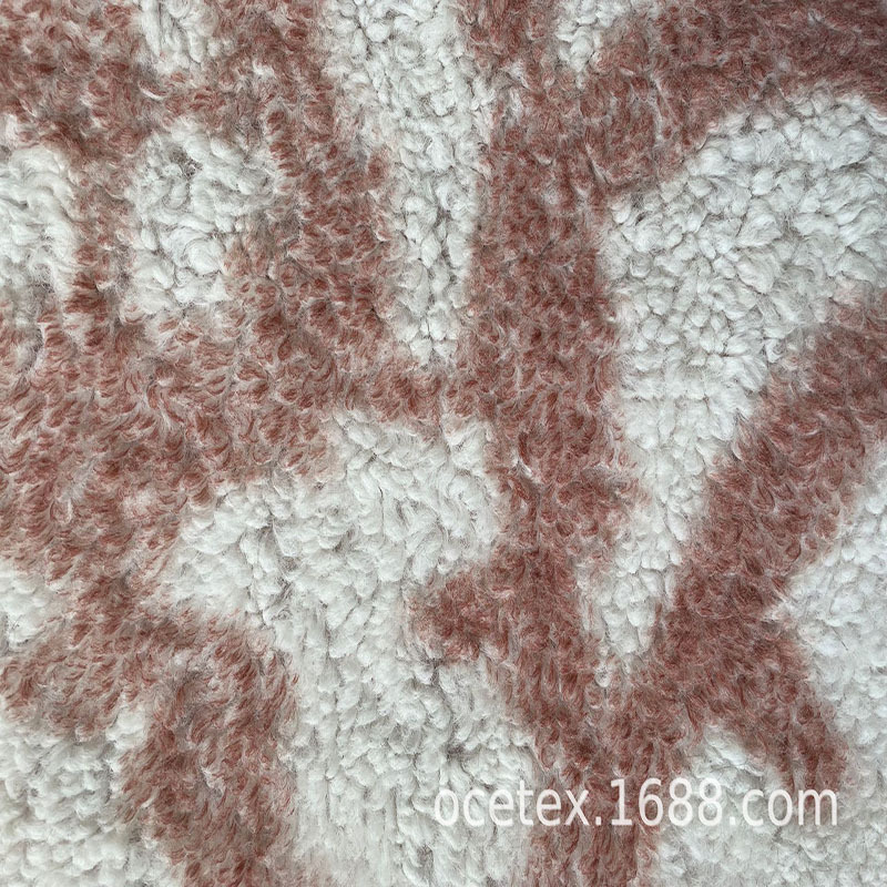 厂家供应罗拉毛尖印羊驼面料秋冬男女羊羔绒外套面料时尚箱包面料