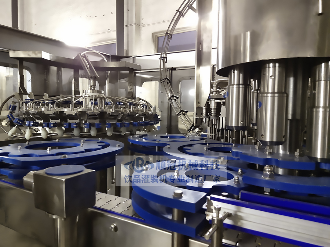 玻璃瓶灌装机 啤酒灌装生产线 玻璃瓶含气饮料灌装机