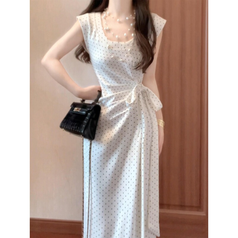 French-Style Stunning White Polka Dot Dress for Women, Summer 2026 New Model, Extremely Beautiful, Unique, and Elegant Waist-Cinching Long Dress