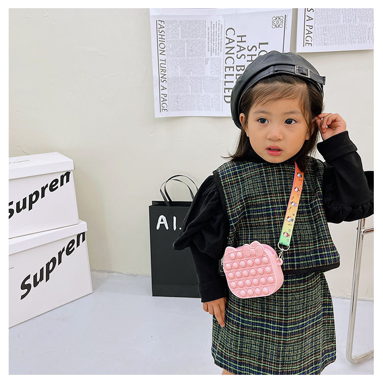 Children's Silicone Bag 2021 New Creative Decompression Small Bag Coin Purse Candy Color Messenger Bag display picture 32