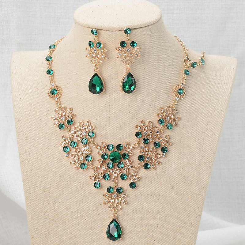 TL102_H 모델_귀바늘 KC 골드 화이트 다이아몬드 + 다크 그린 다이아몬드 + 홀 그린 아크릴 유리 (심플 모델)