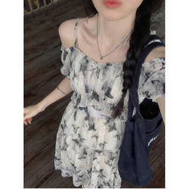 大码宽松韩系蝴蝶印花吊带连衣裙夏季女新款轻熟风露肩长裙子代发
