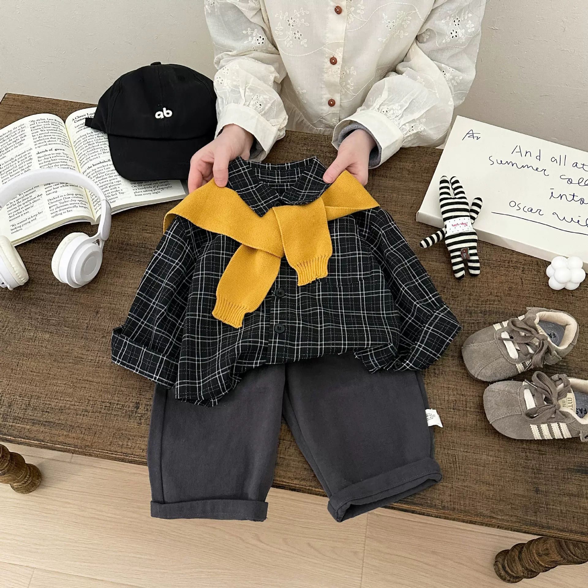 早春男童森系复古格子衬衫春秋季婴幼儿韩系穿搭衬衣时髦百搭外套