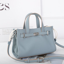 2025�����¿�С���OӋ���ذ��߼�������P����K����μ�б���Ů