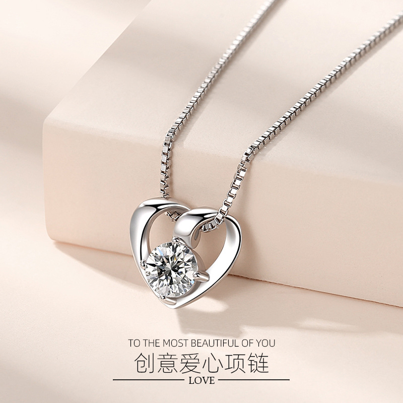 Collar de plata esterlina en forma de corazón para mujer S925 estilo coreano Cadena de clavícula incrustada en forma de diamante estilo coreano Corazón de melocotón creativo estilo japonés y coreano Nuevo