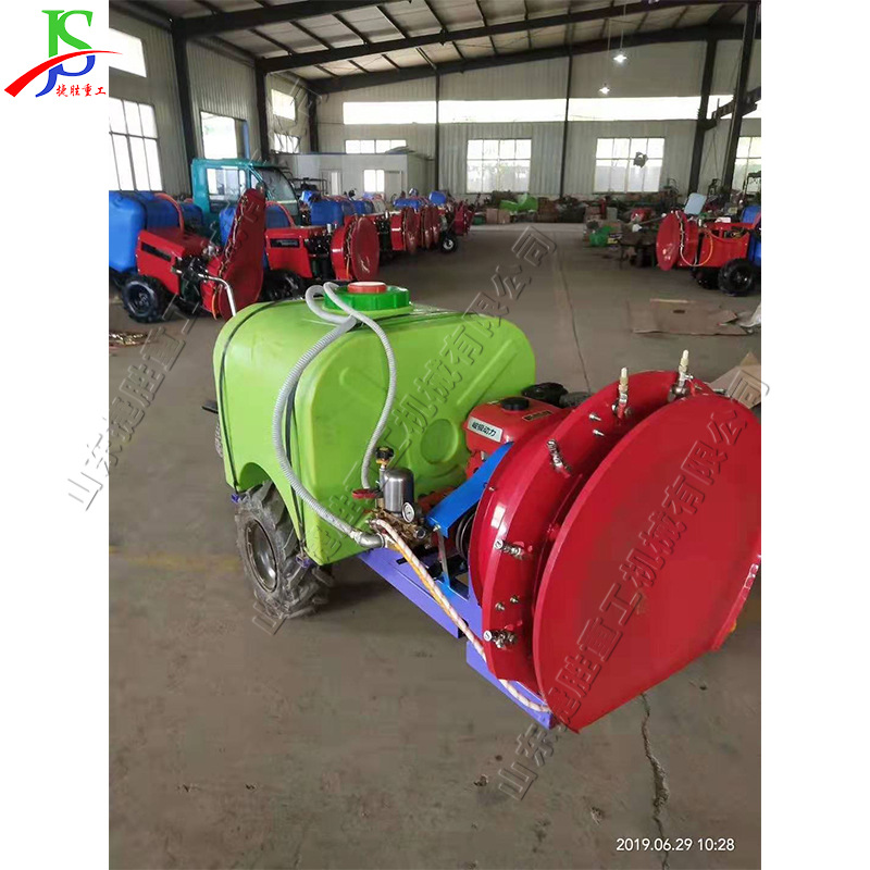 Vehículo de pulverización de herbicidas de jardín pequeño tipo conductor urbano verde pulverizador eléctrico agrícola de tres ruedas