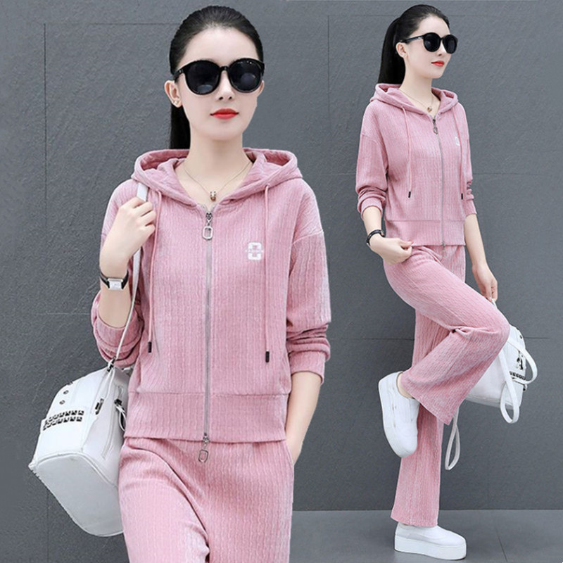 880 # Velvet Casual Sportswear Set for Women, Autumn/Winter 2026 New Fashion Sweatshirt Jacket and Wide-Leg Pants Two-Piece Set