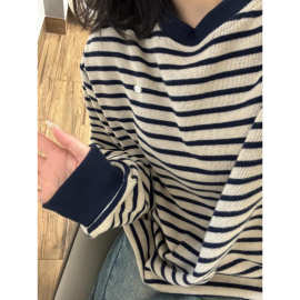 韩系复古条纹圆领针织套头毛衣女2024秋冬新款休闲宽松针织卫衣女