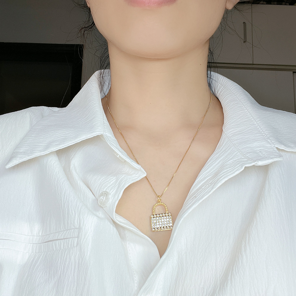 Women's Gender Simple Style Geometric Heart Shape Lock Copper Artificial Pearls Zircon Pendant Necklace In Bulk