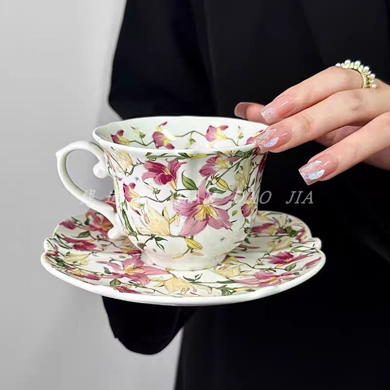 高颜值复古法式陶瓷杯百合花油画般咖啡杯碟套装下午茶拿铁马克杯|undefined