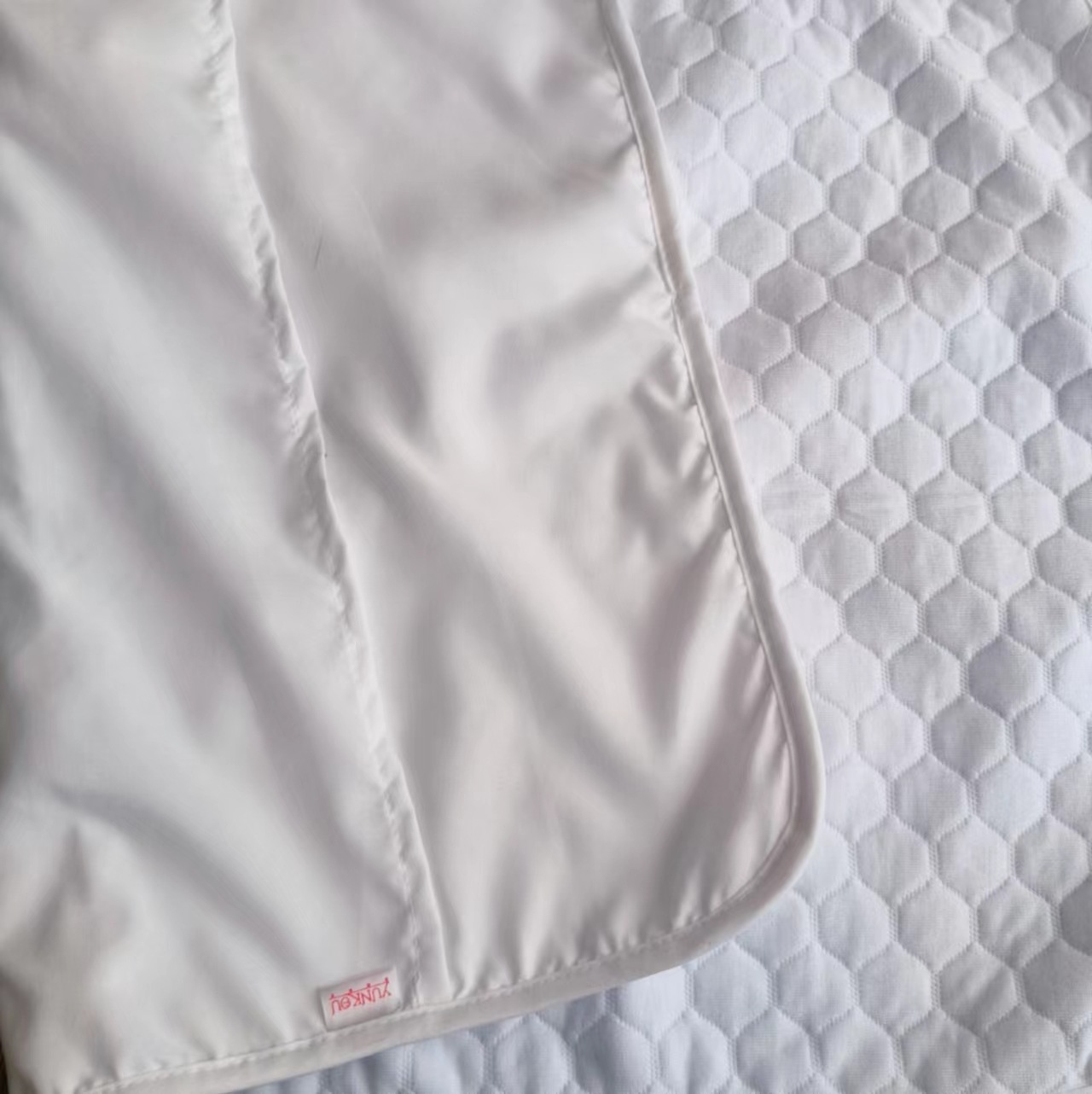 Anti-saliva almohada cubierta impermeable cabeza aceite almohada toalla ancianos Hospital Hotel famoso almohada núcleo aislamiento capa adulto funda de almohada