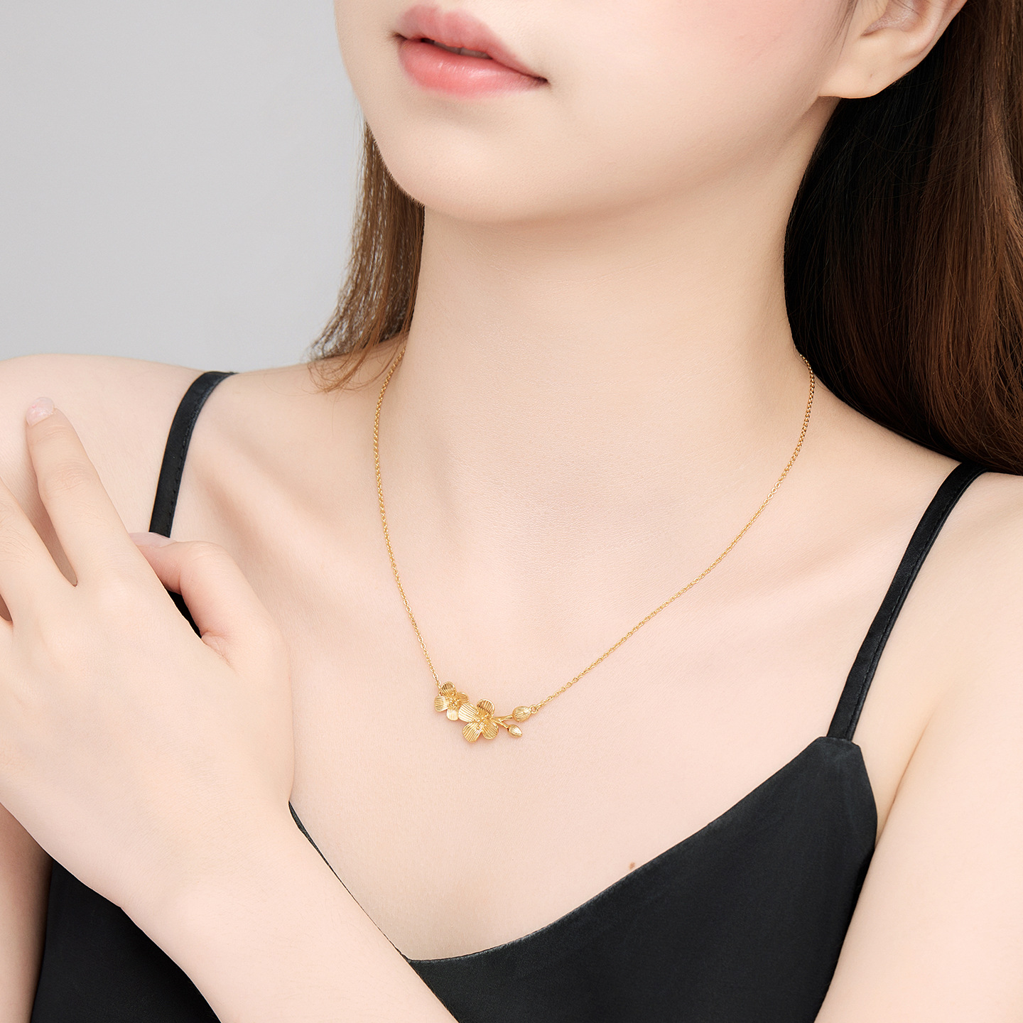 Xuping imitación de oro ligero lujoso temperamento de ciruela nueva cadena de clavícula de estilo chino nuevo collar de aleación de cobre chapado 24k al por mayor