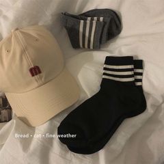 "經典黑白灰"日常搭配 夏季運動女孩基礎條紋少女襪子學生中筒襪